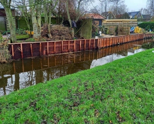 Damwand, beschoeiingen, vlonders en steigers Damwand, beschoeiingen, vlonders en steigers